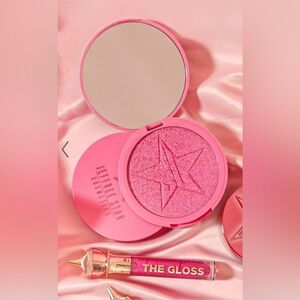 BN-HTF Jeffree Star Cosmetics Skin Frost in “Regina George”. Pink highlighter